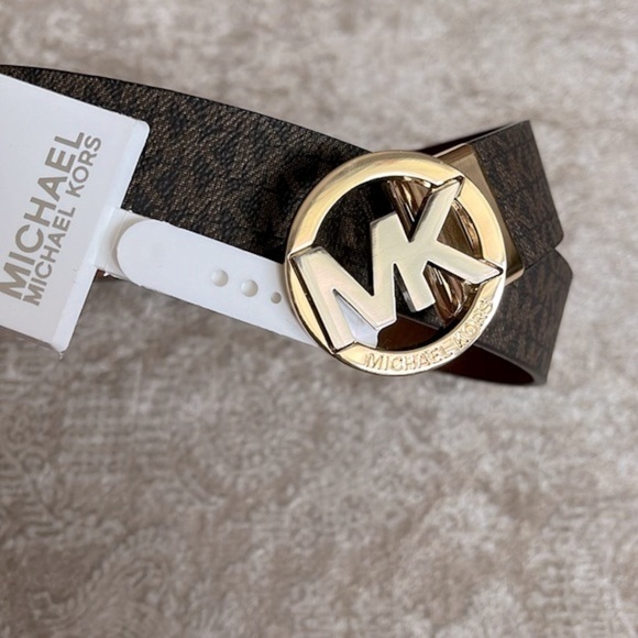 Brand New Michael Kors Genuine Leather Reversible Belt Tan Brown Logo Buckle - Picture 3 of 13